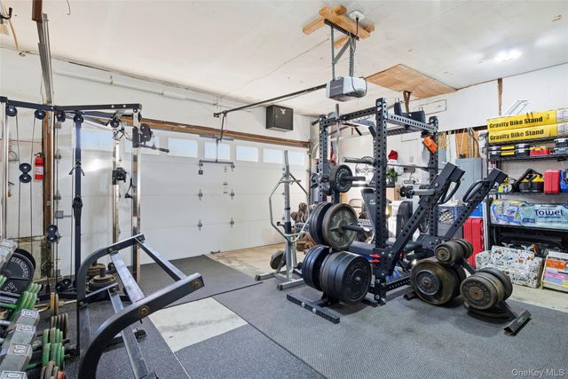 33 Urban Drive, Selden, NY 11784