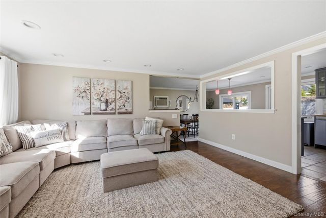 33 Urban Drive, Selden, NY 11784