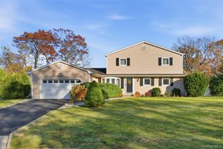 33 Urban Drive, Selden, NY 11784