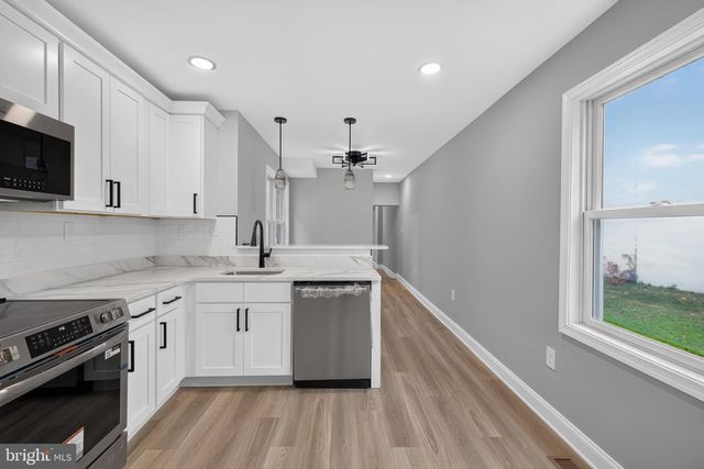 715 N LOCUST ST, Wilmington, DE 19801