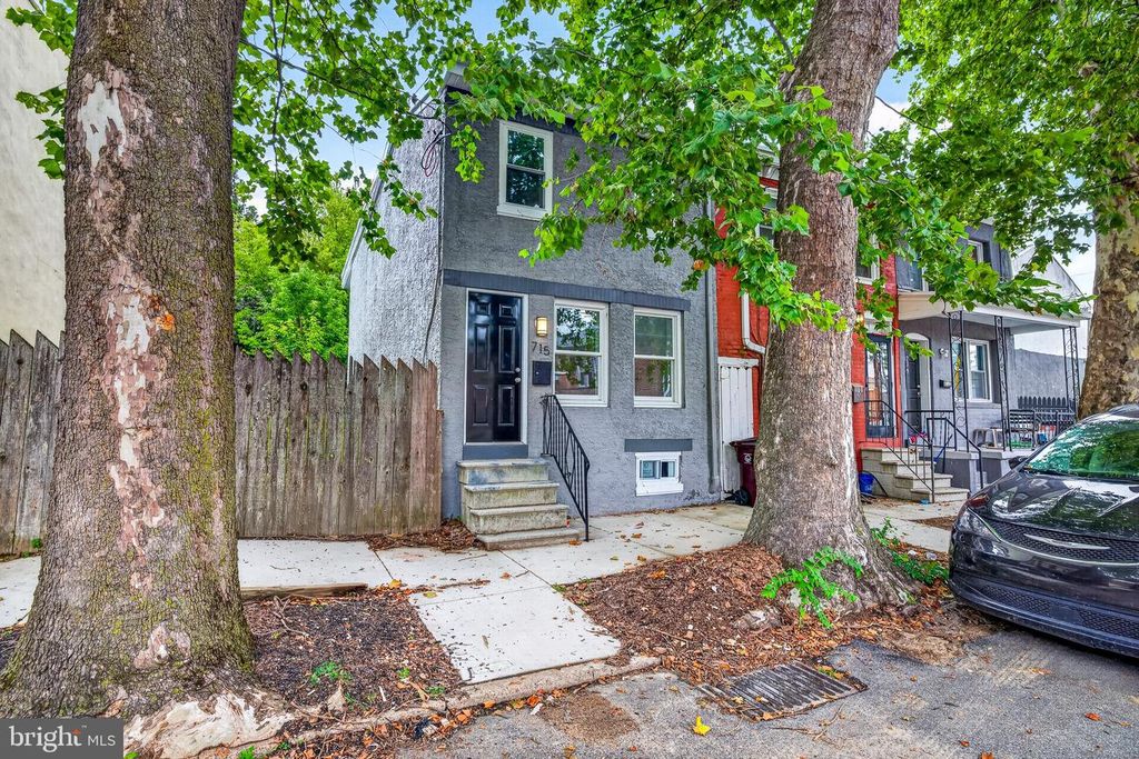 715 N LOCUST ST, Wilmington, DE 19801