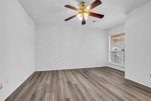 2025 Augusta Drive 304, Houston, TX 77057