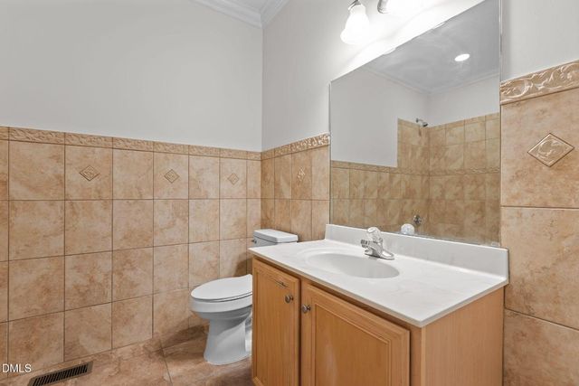 465 Davis Love Drive, Chapel Hill, NC 27517