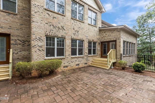 465 Davis Love Drive, Chapel Hill, NC 27517