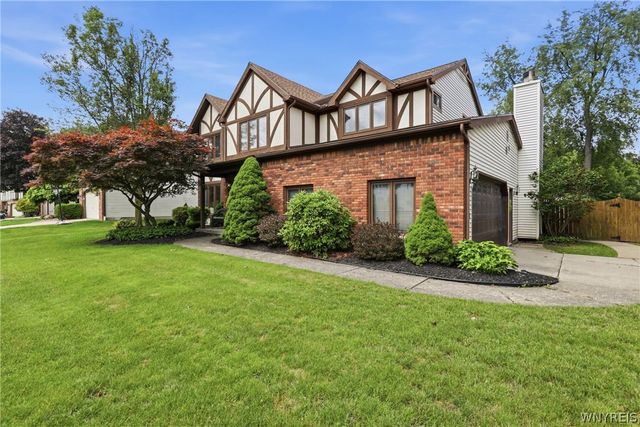 72 Brenridge Drive, Amherst, NY 14051