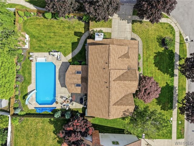 72 Brenridge Drive, Amherst, NY 14051