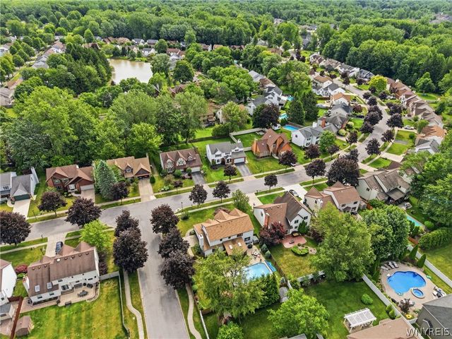 72 Brenridge Drive, Amherst, NY 14051