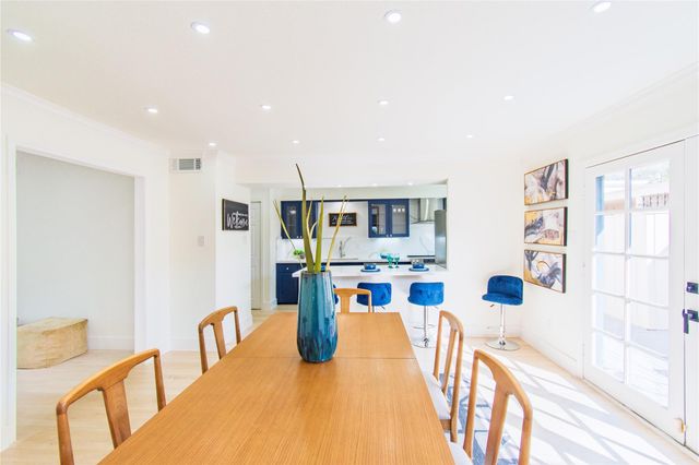 5805 Valley Forge Drive 96, Houston, TX 77057