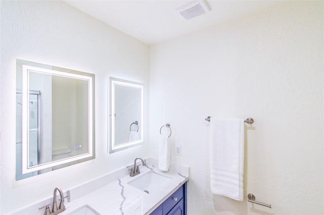 5805 Valley Forge Drive 96, Houston, TX 77057