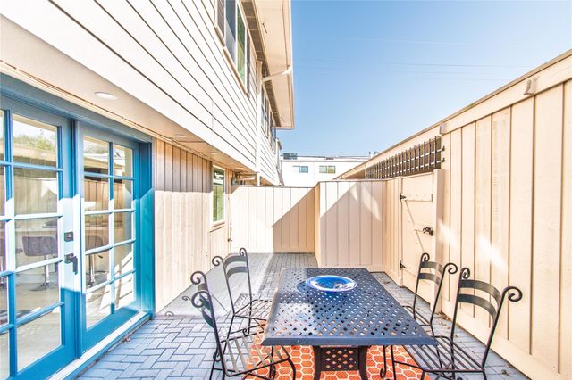 5805 Valley Forge Drive 96, Houston, TX 77057