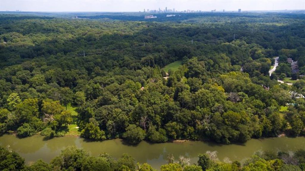 Image 47 of property listing at 2100 West Wesley Road, Atlanta, GA 30327