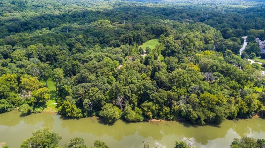 Image 48 of property listing at 2100 West Wesley Road, Atlanta, GA 30327