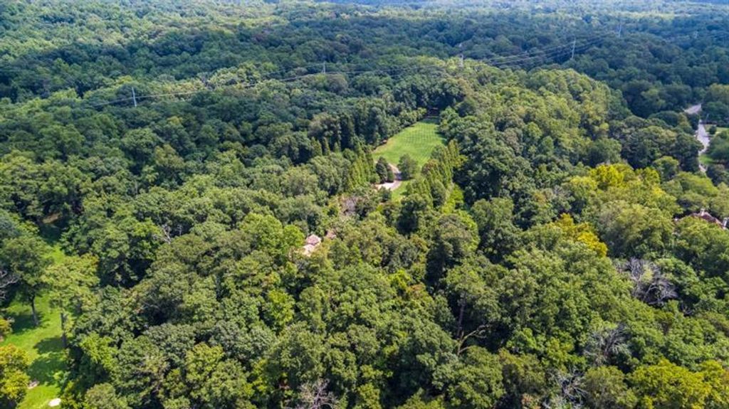 Image 49 of property listing at 2100 West Wesley Road, Atlanta, GA 30327