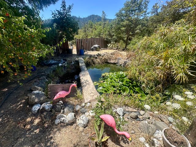 2611 Redwood Drive, Redway, CA 95560