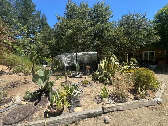 2611 Redwood Drive, Redway, CA 95560