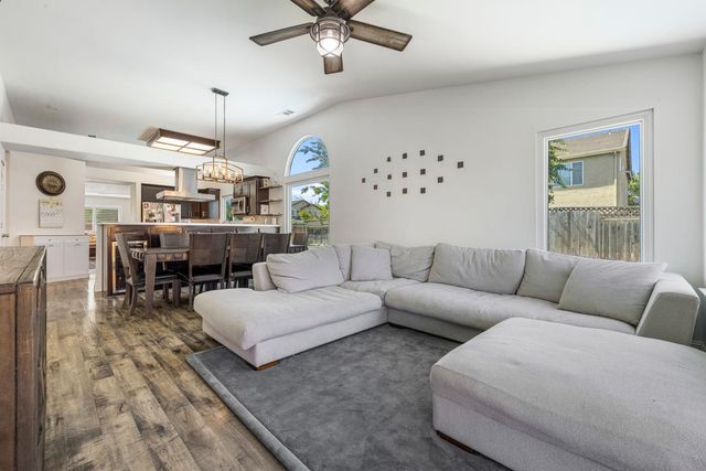 1614 7th St, Hughson, CA 95326