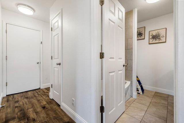 1614 7th St, Hughson, CA 95326