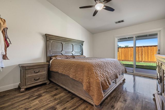 1614 7th St, Hughson, CA 95326