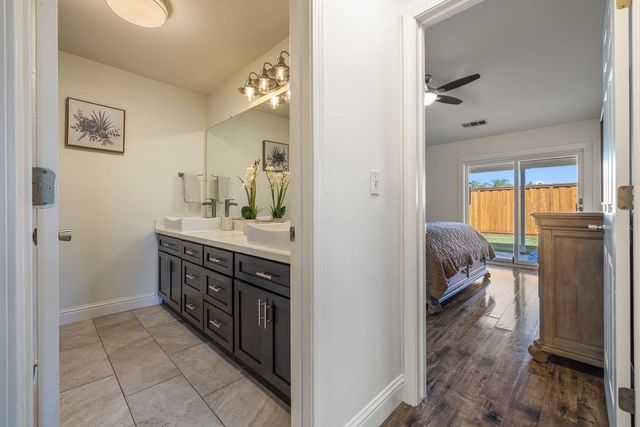 1614 7th St, Hughson, CA 95326