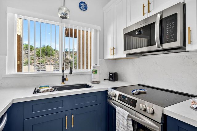 12213 N CHAMA Drive 2, Fountain Hills, AZ 85268