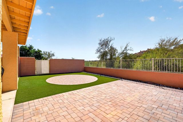 12213 N CHAMA Drive 2, Fountain Hills, AZ 85268