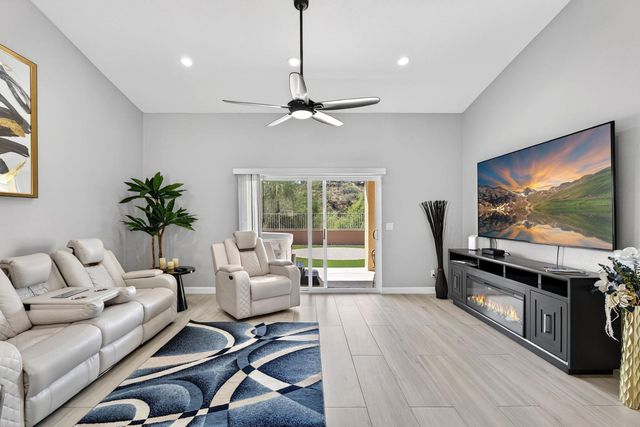 12213 N CHAMA Drive 2, Fountain Hills, AZ 85268