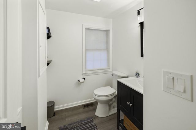 229 BOY SCOUT RD, New Oxford, PA 17350