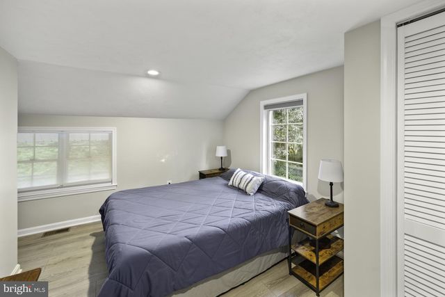 229 BOY SCOUT RD, New Oxford, PA 17350