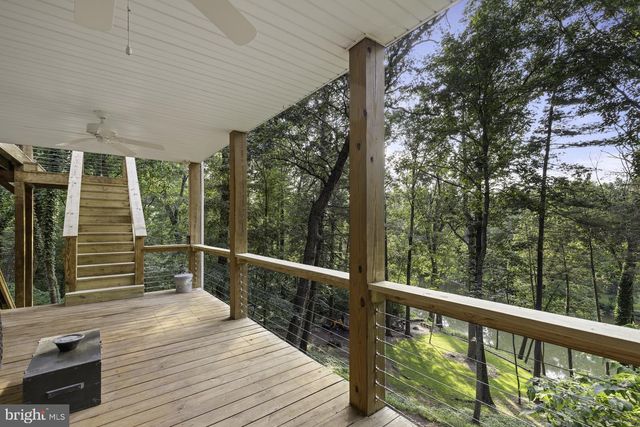 229 BOY SCOUT RD, New Oxford, PA 17350