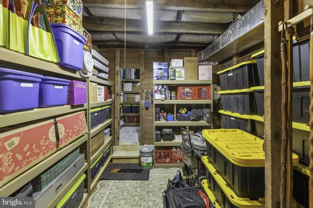 229 BOY SCOUT RD, New Oxford, PA 17350