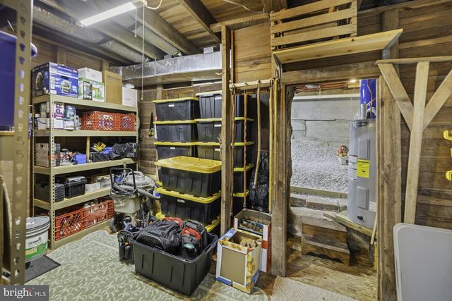 229 BOY SCOUT RD, New Oxford, PA 17350