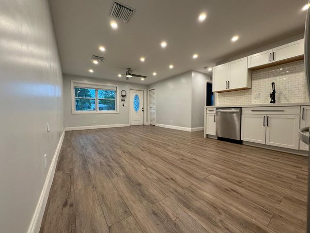 9422 SW 51st Street 1-2, Cooper City, FL 33328