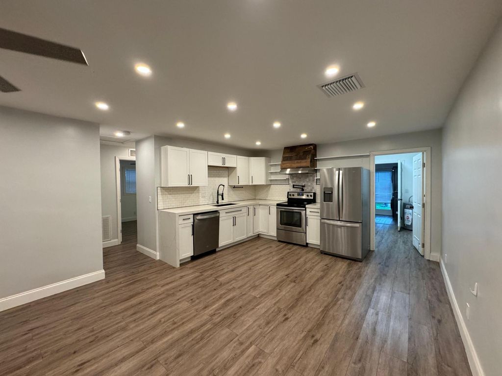 9422 SW 51st Street 1-2, Cooper City, FL 33328