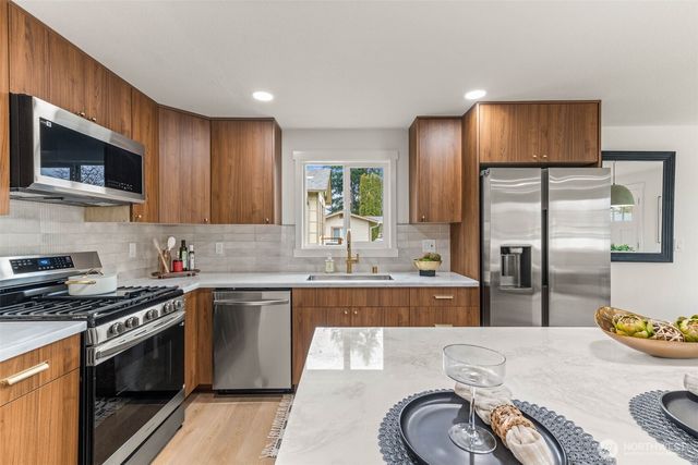 218 14TH Street SE, Auburn, WA 98002