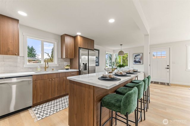 218 14TH Street SE, Auburn, WA 98002