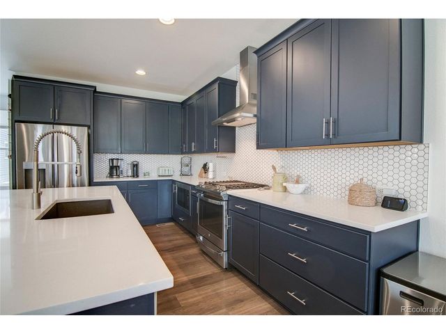 11055 Shining Star Cir, Parker, CO 80134