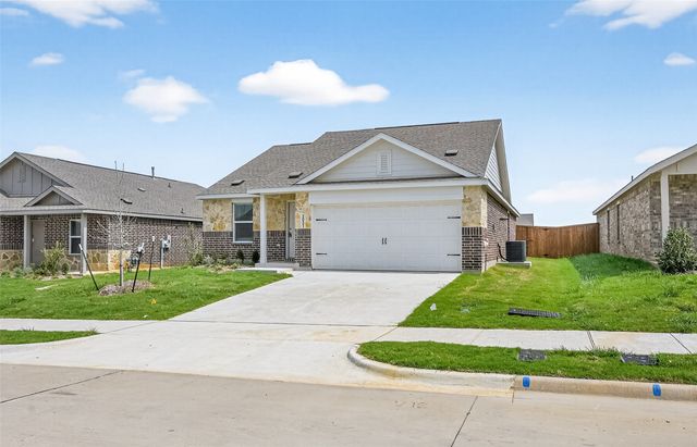 2021 Derby Lane, Aubrey, TX 76227