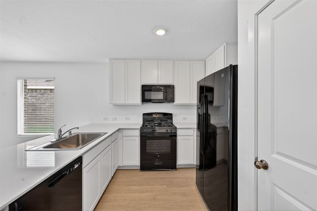 2021 Derby Lane, Aubrey, TX 76227