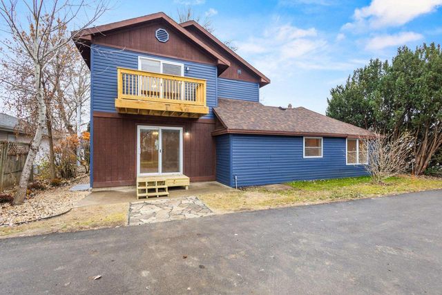 609 E Main Street, Stoughton, WI 53589