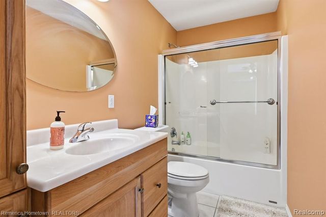 7755 Macedonia Lane, Northville, MI 48168