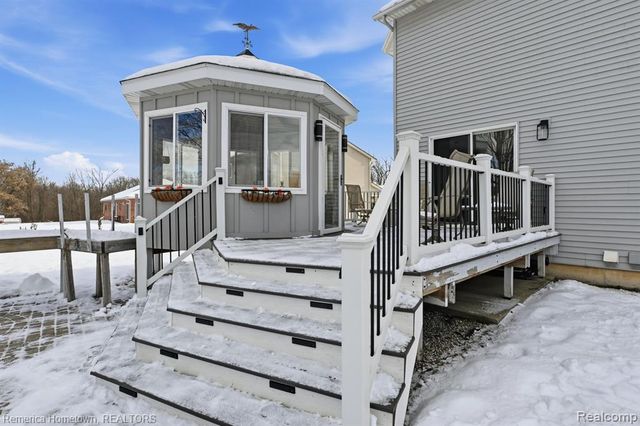 7755 Macedonia Lane, Northville, MI 48168