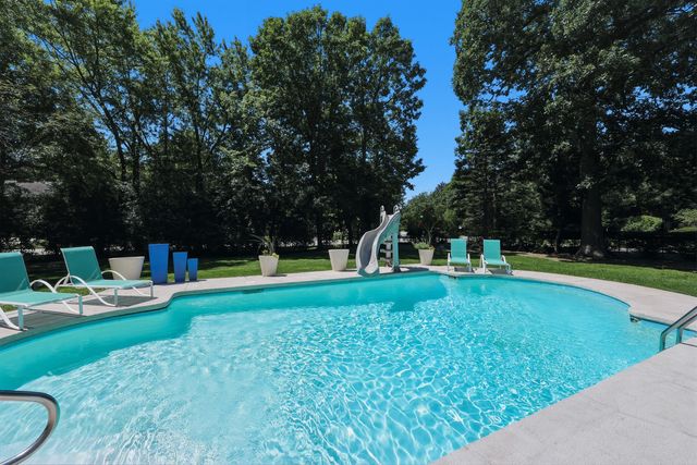 3000 California Avenue, Palatine, IL 60067
