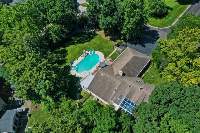 3000 California Avenue, Palatine, IL 60067