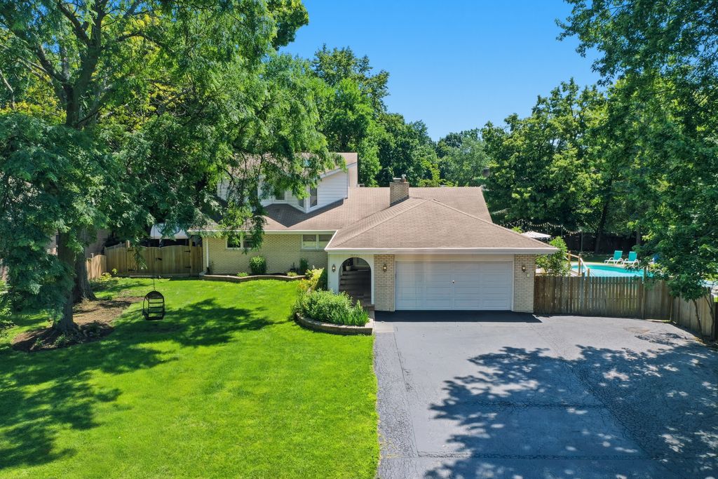 3000 California Avenue, Palatine, IL 60067