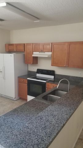 85 Pinafore Place, Indialantic, FL 32903