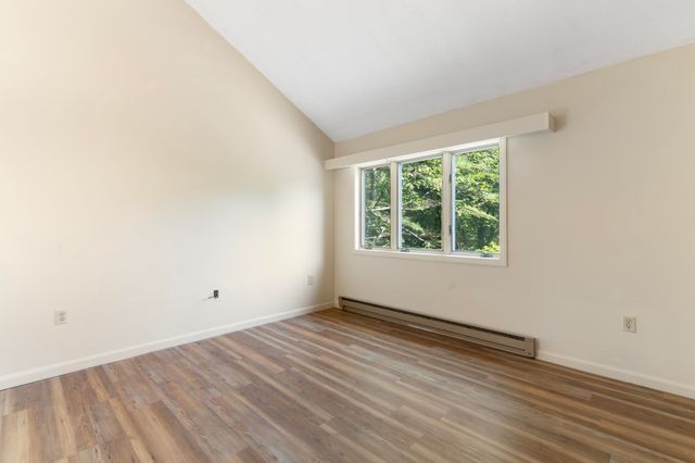 9 Evergreen Lane, Brattleboro, VT 05301