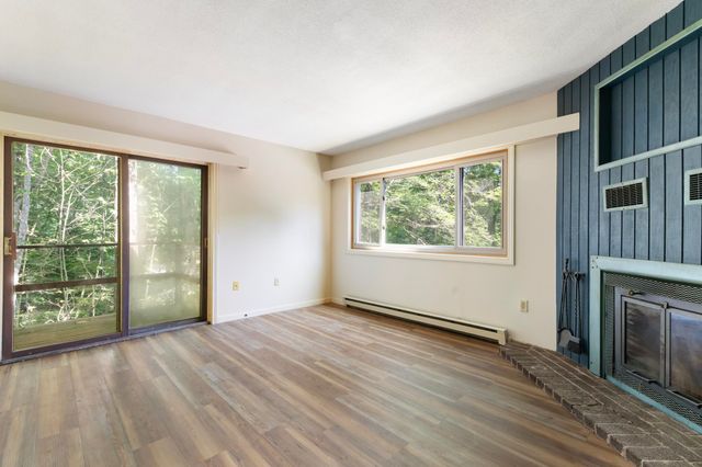 9 Evergreen Lane, Brattleboro, VT 05301