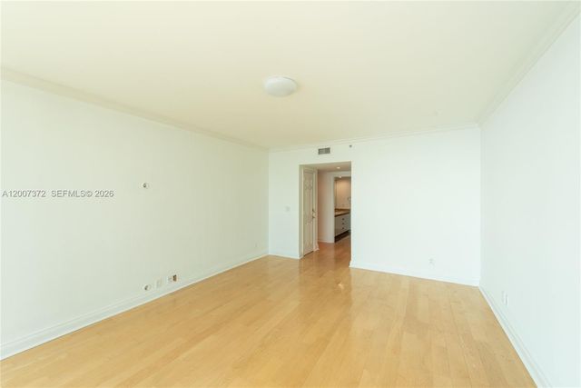 1643 Brickell Ave 1103, Miami, FL 33129
