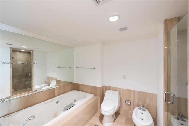 1643 Brickell Ave 1103, Miami, FL 33129