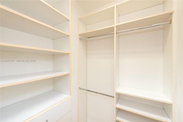 1643 Brickell Ave 1103, Miami, FL 33129